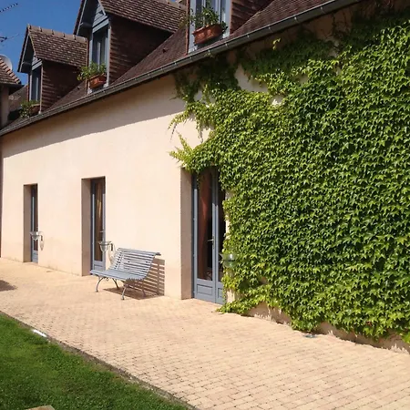 Pensión La Tour Des Plantes Moncé-en-Belin