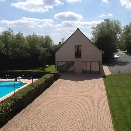 La Tour Des Plantes 3* Moncé-en-Belin