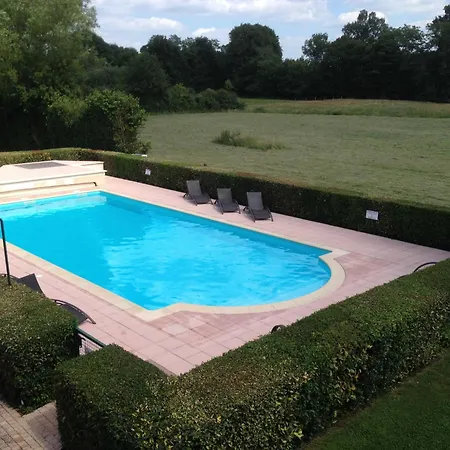 Pensión La Tour Des Plantes Moncé-en-Belin