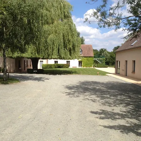 La Tour Des Plantes Pensión