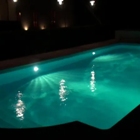 Pensión La Tour Des Plantes Moncé-en-Belin