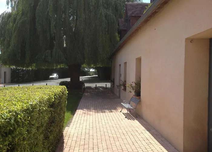 La Tour Des Plantes Maison d'hôtes 3*