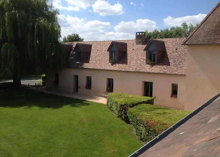 Maison d'hôtes La Tour Des Plantes 3*