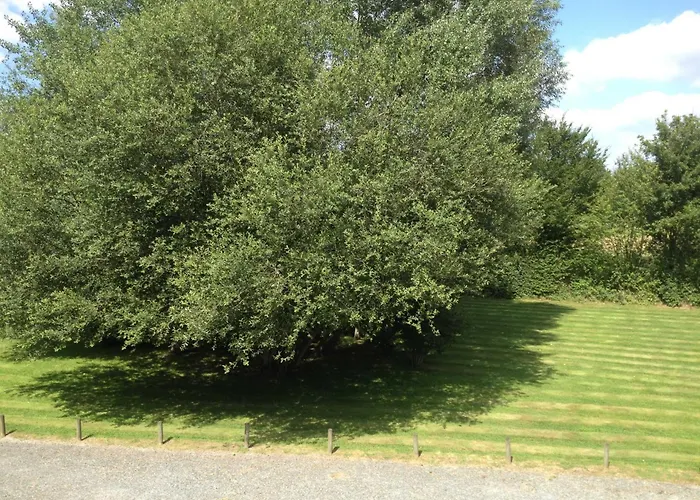 La Tour Des Plantes Maison d'hôtes 3*