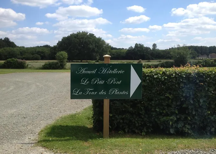 La Tour Des Plantes Maison d'hôtes 3*