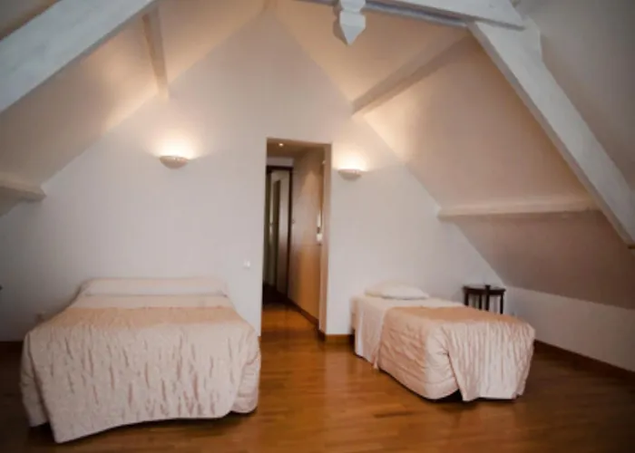 La Tour Des Plantes Moncé-en-Belin