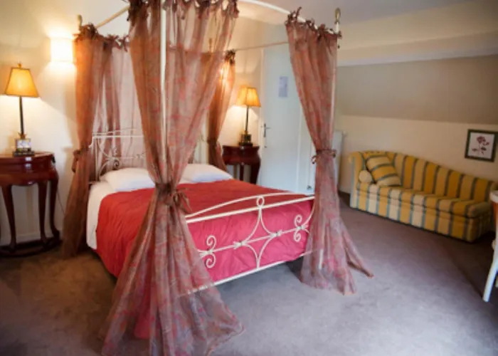 La Tour Des Plantes 3*